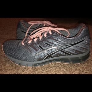 ASICS Gel Quantum M180 shoes